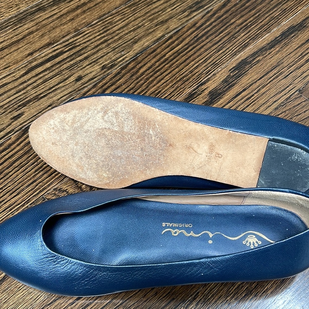 Nina leather slip ons. Navy slight wedge. like new size 8 - Picture 4 of 4